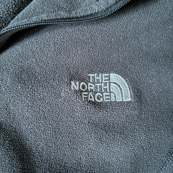The North Face TKA Glacier Quarter-Zip Long-Sleeve Pullover - Picture 3 of 5